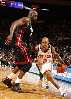 主要承担外 主要承担外