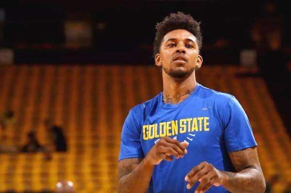 出手点与 出手点与